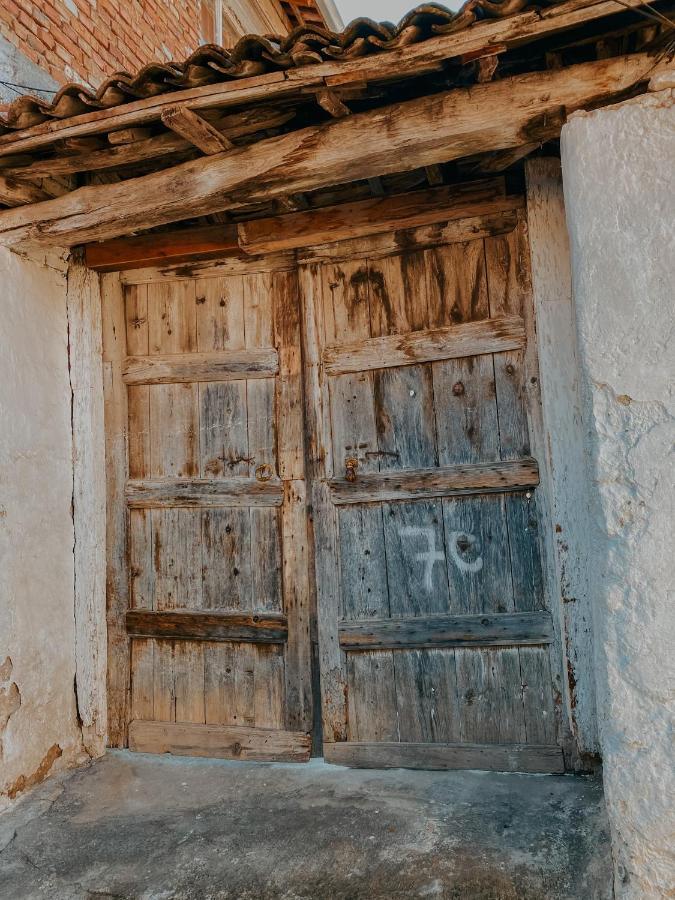 Vila Llulla Krujë Екстериор снимка